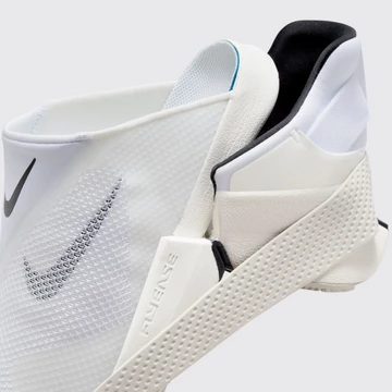 Nike Go FlyEase All White