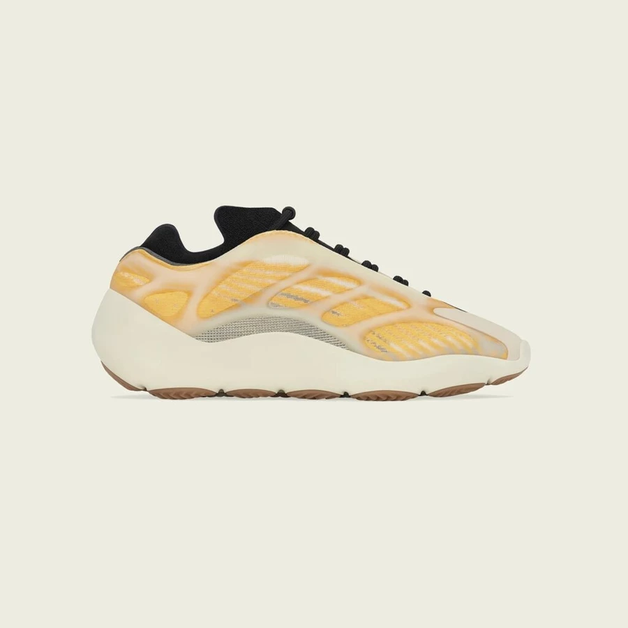Yeezy 700 V3 Mono Safflower HP5425 | Dead Stock