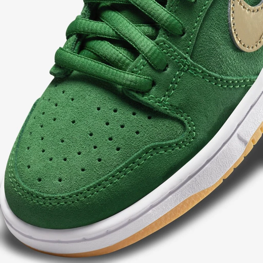 Nike SB Dunk Low St Patricks Day BQ6817-303 | Dead Stock