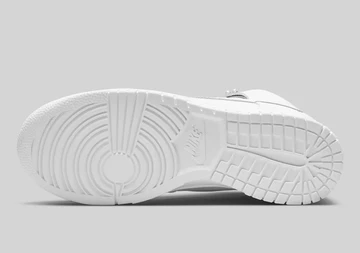Nike Dunk High Pearl - first look