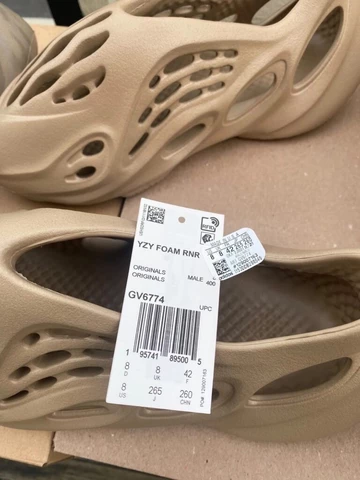 Yeezy Foam Runner crap