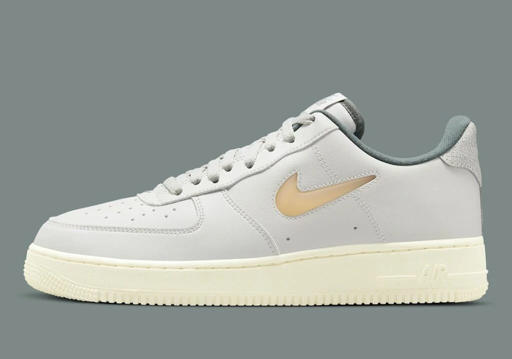 Air Force 1 Jewel Light Bone Coconut Milk DC8894 001 Dead Stock