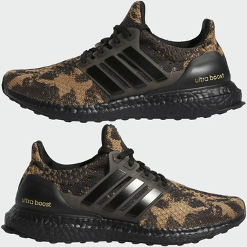 adidas Ultra Boost Bleach Dye Pack Cardboard
