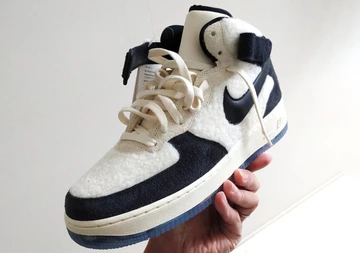 Air Force 1 Mid Panda