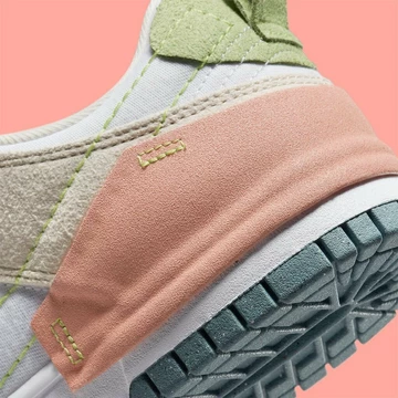 Dunk Low Disrupt 2 Easter