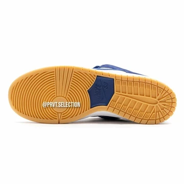 SB Dunk Los Angeles Dodgers - first look