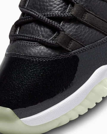 Jordan 11 Low Suede 72-10