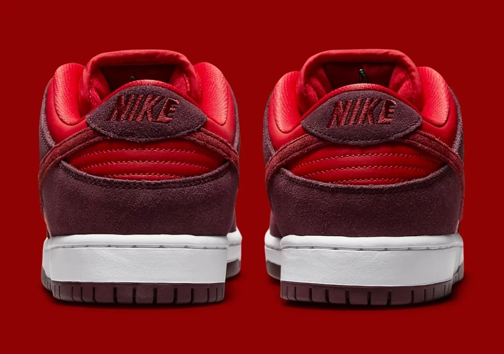 ★韓国の人気★【NIKE】★NIKE SB DUN.K LOW CHERRY★25-30cm★ Nike SB Dunk Low Cherry Fruity Pack - Official Pictures
