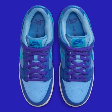 Nike SB Dunk Blue Raspberry