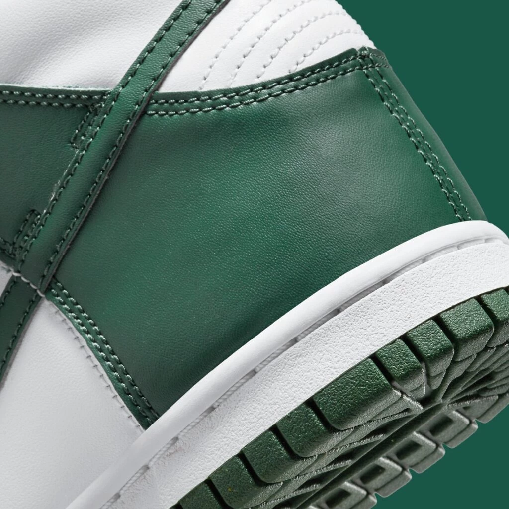 Nike Dunk High Noble Green DV7072-300 | Dead Stock