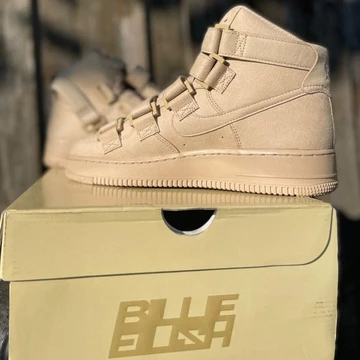 Billie Eilish Air Force 1