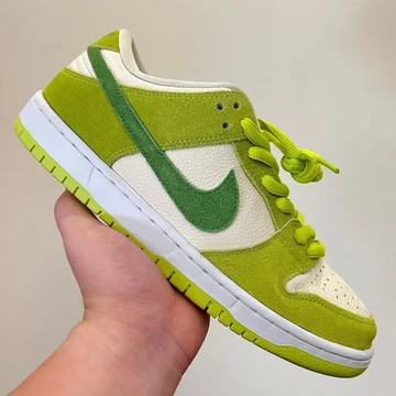 Nike SB Dunk Low Green Apple