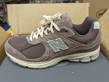 New Balance 2002R Black Fig