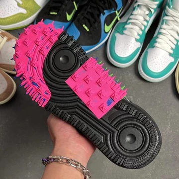 Off-White Air Force 1 Mid Black - second colourway