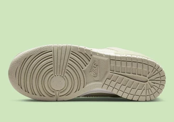 Nike Dunk Low Disrupt 2 Green Snake
