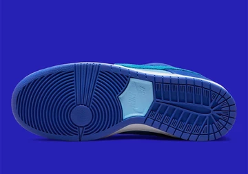 Nike SB Dunk Blue Raspberry