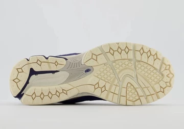 New Balance 2002R Light Cream Purple