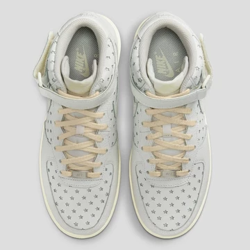 Air Force 1 Mid Star Shaped