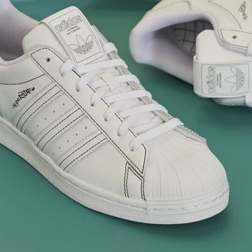 Disney adidas Superstar Sneakerella