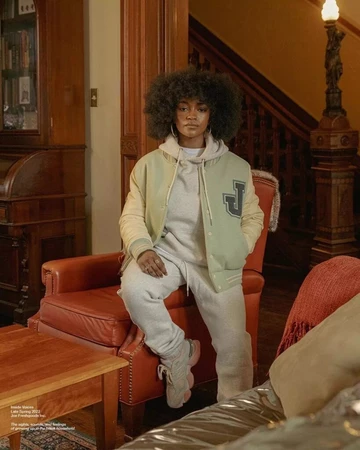 Joe Freshgoods New Balance 9060 Inside Voices Penny Cookie Pink