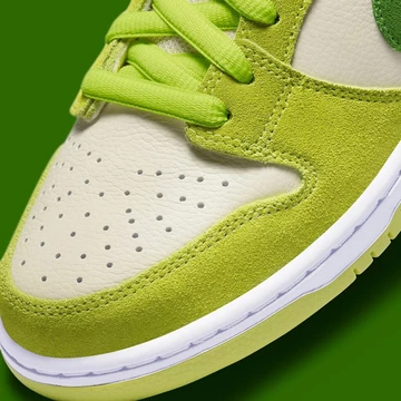 SB Dunk Low Sour Apple