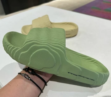 adidas Adilette 22 Desert Sand