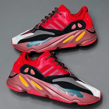 Yeezy Boost 700 Hi-Res Red - Release am 17. Juni