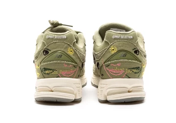 Bryant Giles New Balance 2002r