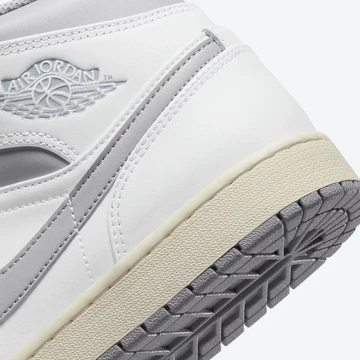 Nike Air Jordan 1 Mid Vintage