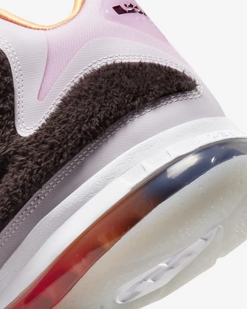 Nike LeBron 9 King of LA