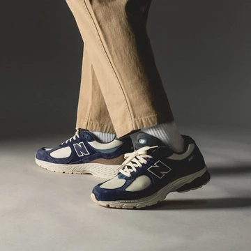 New Balance 2002R Light Cream Purple