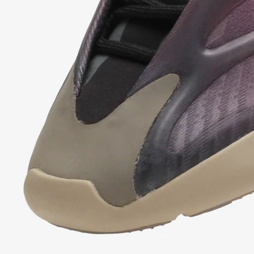 Yeezy 700 V3 Fade Carbon