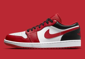 Jordan 1 Low Bulls