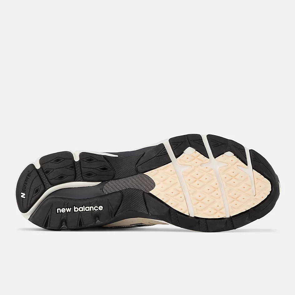 新品未使用　ニューバランス　990V3 made inUSA New Balance Made in U.S.A. 〈990v3 \u201cOlive\u201d〉が国内10月27日に発売