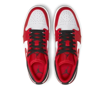 Jordan 1 Low Bulls