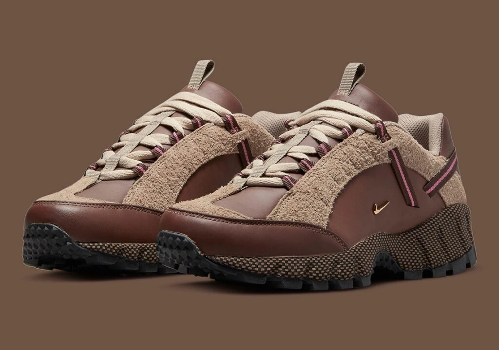 Jacquemus × Nike AirHumara Jacquemus x Nike Air Humara Ale Brown and Gold - Droper
