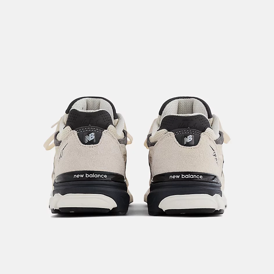 New Balance 990v3 Made in USA Moonbeam M990AD3 | Dead Stock