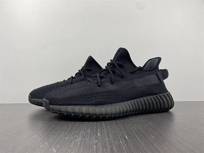 Yeezy 350 V2 Onyx HQ4540 Dead Stock