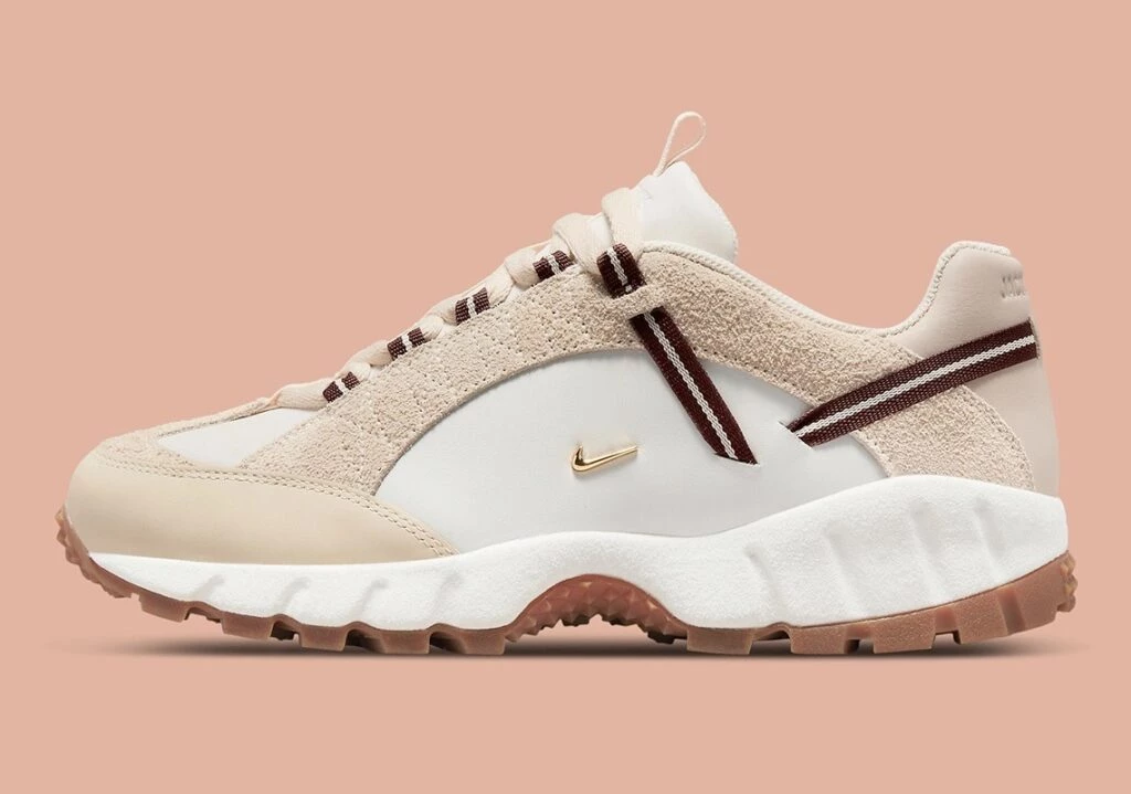 jacquemus nike air humara white 白 箱付き】jacquemus nike air