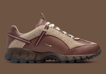 Jacquemus Nike Air Humara Ale Brown