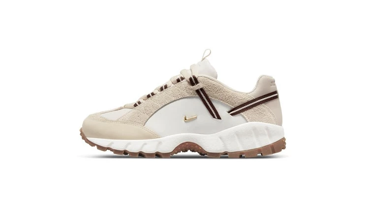 Jacquemus Nike Air Humara Light Bone