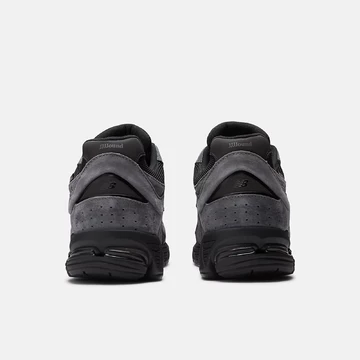 JJJJound New Balance 2002R Gore-Tex Pack Charcoal von Hinten