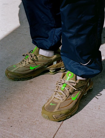 Supreme Nike Shox Ride 2