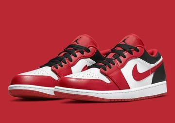 Jordan 1 Low Bulls