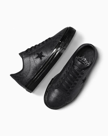 Jamie Platt Converse One Star Pro Black Paar von Oben