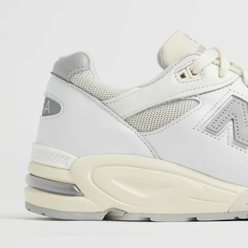 New Balance 990v2 Made in USA Sea Salt