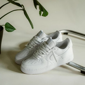 Air Force 1 Triple White Since 82