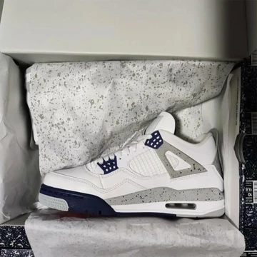 Air Jordan 4 Midnight Navy