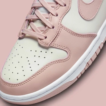 Dunk High Pink Oxford