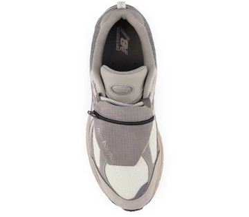 New Balance 2002R Grey Pocket